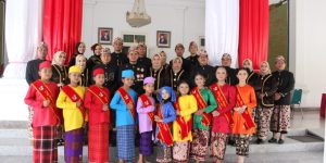 Kirab Budaya di Hari Jadi Bangkalan Ke 491, AKBP Wiwit : Cara Melestarikan Budaya Daerah !