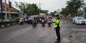 Pamtur Lalin Sat. Lantas Polres Sampang Cegah Kejadian Laka Lantas