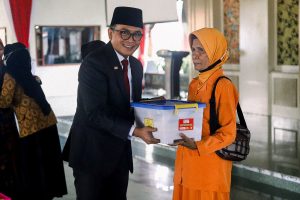 BUPATI PAMEKASAN : BIASAKAN TERSENYUM DAN BERSYUKUR
