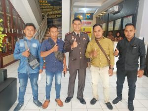 Jalin Sinergitas Jurnalis Surabaya, Bersama Wakapolres Trenggalek