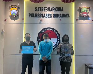 Polisi Grebeg Rumah Pengedar Sabu