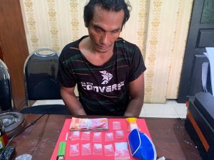 Polres Pasuruan Bekuk Seorang Petani Kedapatan Menyimpan 12 Poket Sabu