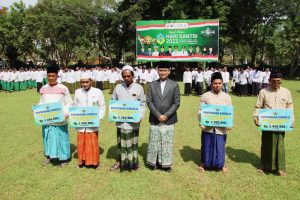 Hadiri Upacara HSN 2022, Kapolres Bangkalan Ajak Santri Menjaga Keutuhan NKRI