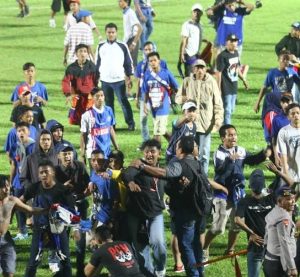 127 Meninggal Dunia Akibat Kericuhan Laga Arema Vs Persebaya
