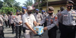 Polres Bangkalan Berduka, Anggota Isi Kotak ‘Semangat’