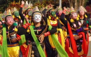 Kebudayaan Tari Wayang Topeng Jawa Timur