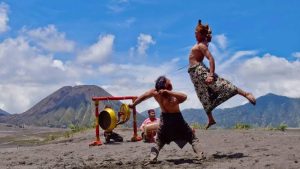 Sejarah Suku Tengger dan Adat Budayanya