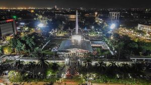 BERSAMA GUS MIFTAH, WALI KOTA ERI AJAK WARGA HADIRI PERINGATAN SUMPAH PEMUDA DI TUGU PAHLAWAN