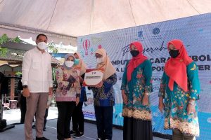 PEMKOT SURABAYA BAGIKAN 742 UNIT KOMPUTER UNTUK SEMUA POS PAUD TERPADU