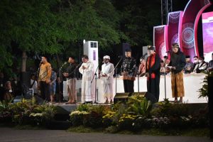 SILATURAHMI TOLERANSI KEBANGSAAN DI TUGU PAHLAWAN, WUJUD KEINDAHAN PLURALISME DI SURABAYA