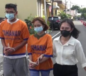 ‘SURAT KUNING” Wanita Pemeran Kebaya Merah Diduga Memiliki Kondisi Kejiwaan