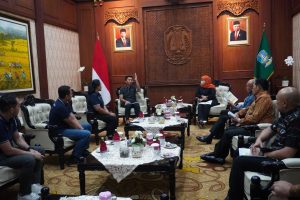 Jelang Kualifikasi SAC Indonesia 2022, Azrul Ananda Temui Gubernur Khofifah