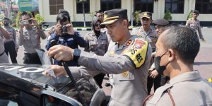 Wujudkan Ready For Use, Kapolres Pasuruan Melakukan Pengecekan Ranmor Dinas R-4 Sat Samapta dan Polsek Jajaran