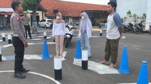 Bantu Pemohon SIM, Polres Bojonegoro Berikan Coaching Clinic