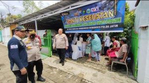 Di Banyuwangi, Tim Bidokkes Polda Jatim Buka Posko Kesehatan 24 Jam