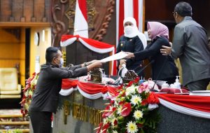 R – APBD 2023 Capai Rp 30,5 Tiliun, Berikut Masukan dan Catatan Banggar DPRD Jatim