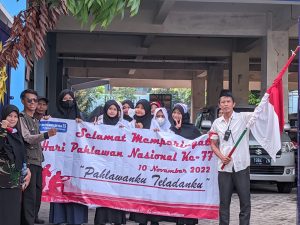 Pawai dan Theaterikal Perjuangan warnai Peringatan Hari Pahlawan di SMP Muhammadiyah 15 Surabaya