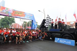 Gubernur Khofifah Lepas Ribuan Peserta Jatim Run For Heroes 2022