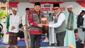 Hadiri Majelis Maulidur Rosul dan Pelantikan MPPM di Malaysia, Bupati Sampang Disambut Ribuan Perantau Asal Madura