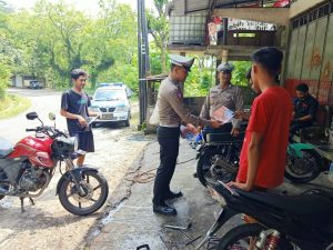 Tekan Penggunaan Knalpot Brong, Polres Trenggalek Edukasi Bengkel dan Pedagang Sparepart