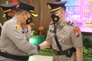 Upacara Serah terima Jabatan Di Lingkungan Polres Gresik Berlangsung Aman dan Tertib