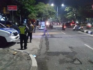 Antisipasi Balap Liar dan C3, Polsek Tambaksari Tingkatkan Patroli Pemantauan