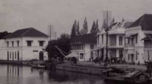 Menata dan Mengelola Kampung Eropa Surabaya