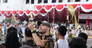 PEMKOT SURABAYA UNDANG 600 WARGA, WNA JERMAN TERPIKAT PROSESI UPACARA PERINGATAN HARI PAHLAWAN