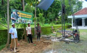 TNI AD Manunggal Air, Kodim 0826 Pamekasan Laksanakan Pengeboran Air Bersih