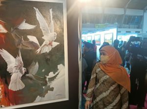 Dibuka Gubernur Khofifah, Pasar Lukis Indonesia Ke-XIII 2022 Tampilkan 3000 Karya