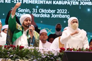 Gubernur Khofifah : Semoga Gravitasi Sholawat Memberikan Keselamatan untuk Masyarakat Jatim