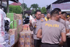 Polres Kediri Kirim Bansos Logistik Korban Gempa Cianjur