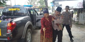 Polsek Klampis Polres Bangkalan Polda Jatim Sigap Bantu Korban Kecelakaan
