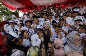 UPACARA PERINGATAN HARI GURU NASIONAL 2022, WALI KOTA ERI CAHYADI INGATKAN TAK BOLEH DIDIK SISWA DENGAN KEKERASAN