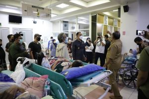 SETELAH SIDAK DI RSUD DR. SOEWANDHIE, WALI KOTA ERI MINTA PELAYANAN KESEHATAN BERUBAH TOTAL