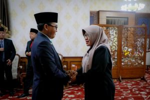 BUPATI PAMEKASAN KUKUHKAN NURUL WIDIASTUTI SEBAGAI PJ SEKDA
