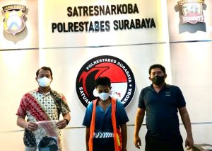 Kurir Narkoba Diamankan Satresnarkoba Polrestabes Surabaya