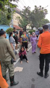 Wanita Korban Jambret di Jalan Kenjeran Jatuh Dari Motor