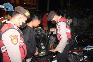 Patroli Gabungan Skala Besar, Polres Lamongan Berhasil Amankan 47 Motor dan 18 Liter Miras