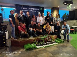 “Christmas Deal and SKY FALL New Year Eve ibis Styles Surabaya Jemursari”