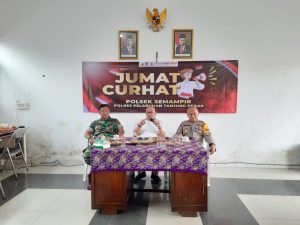 Giat Jum’at Curhat Bersama Polsek Semampir dan 3 Pilar 