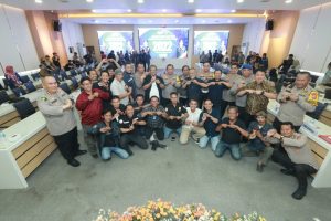 Rilis Akhir Tahun Kapolda Jatim Soroti Kejadian Kecelakaan Kereta Api