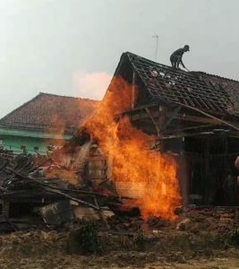 Hendak Mengebor Air Sumur, Warga Kedungdung Sampang Mengalami Luka Bakar