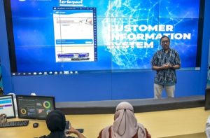 LUNCURKAN APLIKASI CUSTOMER INFORMATION SYSTEM (CIS), KINI SEMUA PELAYANAN PDAM SURABAYA DALAM SATU GENGGAMAN