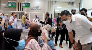 KALEIDOSKOP 2022: TEROBOSAN WALI KOTA ERI DALAM PELAYANAN PUBLIK, MULAI SAMBAT WARGA HINGGA DENDA KETERLAMBATAN LAYANAN