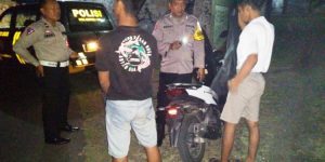 Patroli Blue Light Polsek Kertosono Himbau Pemuda Yang Nongkrong di Tempat Sepi