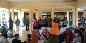 Ciptakan Kekondusifitasan, Polsek Klampis Ajak Massa Demonstasi Bersholawat