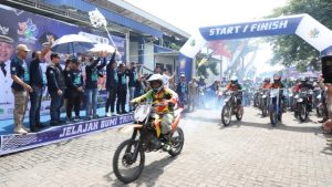 Jelajah Bumi Trunojoyo, Bupati dan Wabup Lepas 800 Peserta Sampang Adventure Trail