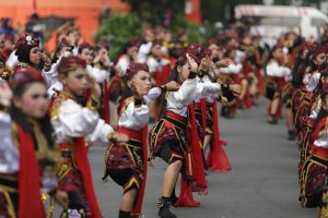 JAGA KEARIFAN LOKAL, PEMKOT SURABAYA JADIKAN TARI REMO EKSTRAKURIKULER WAJIB