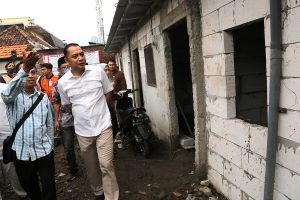 PEMKOT SURABAYA BERSAMA BAZNAS BANGUN RUMAH KORBAN KEBAKARAN JALAN KEDONDONG